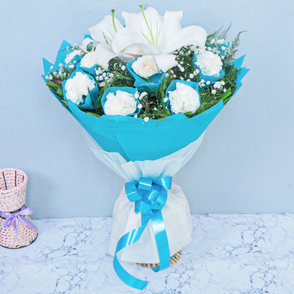  Vibrant White Bouquet